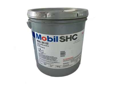 MOBIL SHC 632